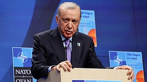Erdogan urges Trump to pursue talks with Iran, offers support