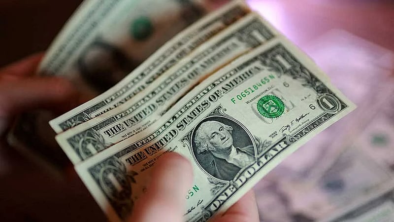 Dollar hits one-month high on lingering chances of Fed hike