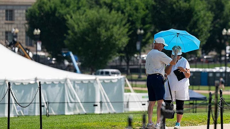 Heatwave disrupts Fourth of July events across eastern US