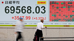 Stocks slip in Asia, oil up on peace doubts