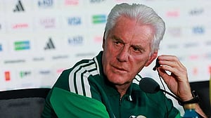 South Africa ready to test Mexico in World Cup opener, Broos says