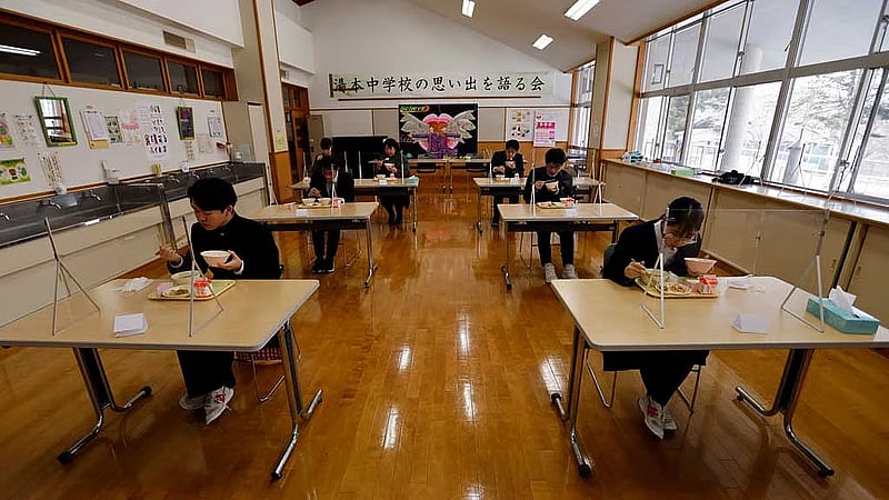 Japanese city suspends 94 schools after first-ever bear sighting