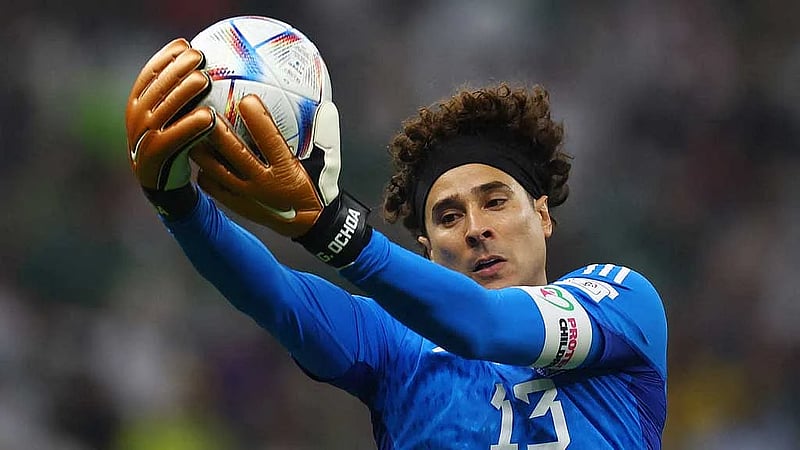 Guillermo Ochoa makes Mexico's roster for record sixth World Cup