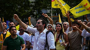 Paris police arrest 20 as demonstrators defy ban on Iran opposition rally
