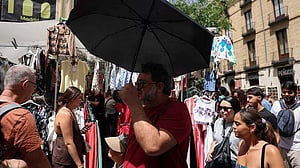 Spain swelters in first official heatwave of 2026