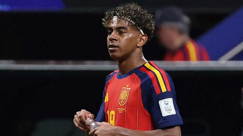 Spain must be patient, says Yamal as he continues to manage return from injury