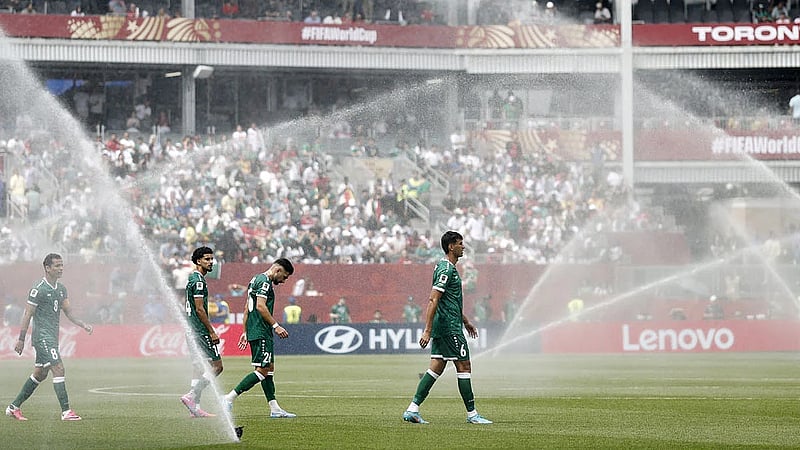 'Heat dome' threatens sweltering conditions for World Cup fans, players