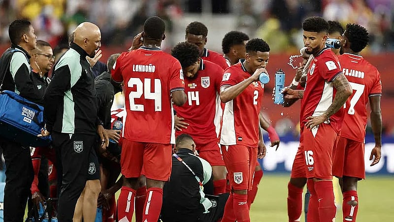 Fans boo hydration breaks during World Cup matches in US, Canada