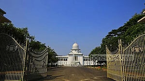 High Court employee found hanging inside Supreme Court complex