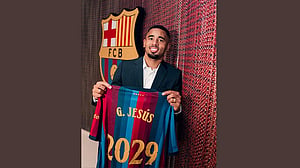 Barcelona sign Brazilian striker Jesus from Arsenal