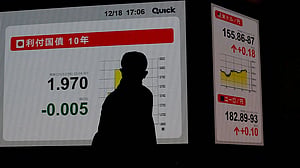 Bond selloff deepens as inflation, oil prices jolt markets