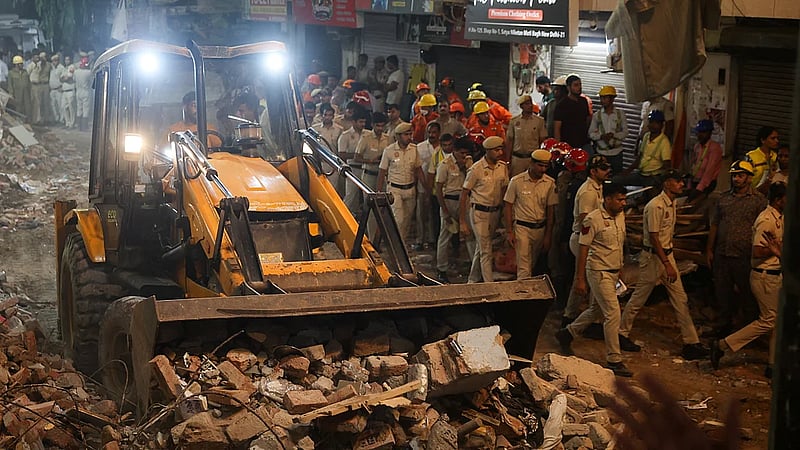 Delhi building collapse death toll rises to seven, at least 11 rescued: report