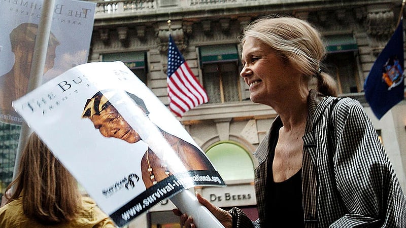 Gloria Steinem, feminist icon who brought women's rights into the mainstream, dies at 92
