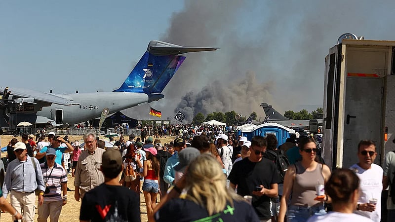 Greek F-4 crashes during air show near Athens, two pilots dead, sources say