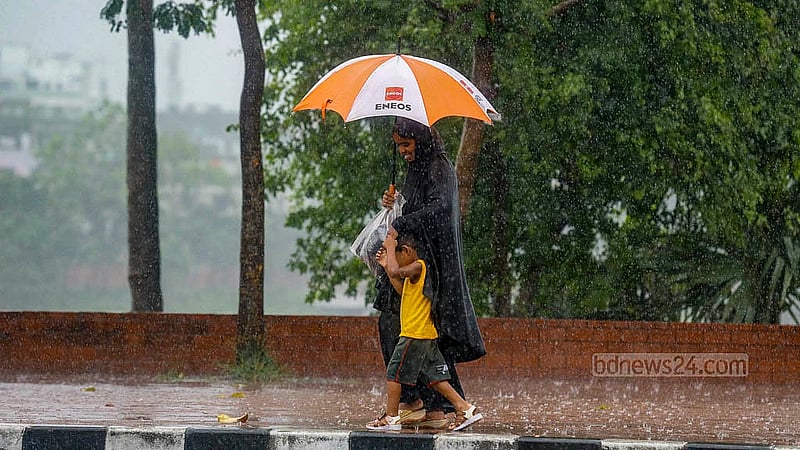 Dhaka records 35mm of rain as Met Office forecasts increased showers after brief spell