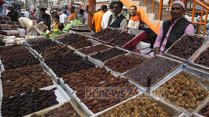 Government cuts duty on date imports ahead of Ramadan