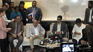 Interim government takes 4 legal steps to stop administrations from blocking internet access again