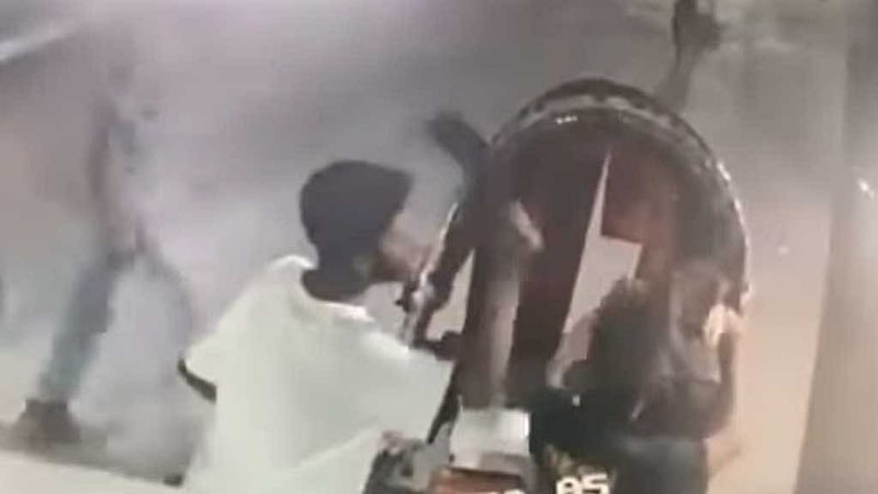 Police arrest Mirpur robbery suspect, two others still in hiding