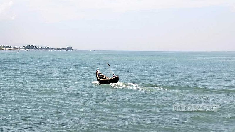 Seven fishermen rescued as trawler sinks in Naf River after ‘Arakan Army’ chase