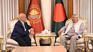 UN envoy Tom Andrews meets Yunus over Rohingya crisis