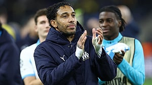 Gabon government sacks Aubameyang and national team