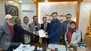 Rumeen Farhana picks up nomination papers for Brahmanbaria-2 as independent candidate