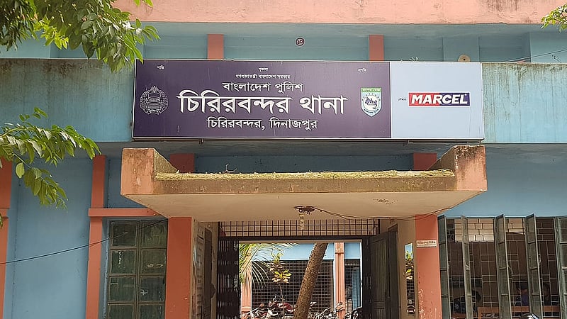 Three dead in Dinajpur bus-van collision, arson ensues