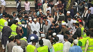 Hadi laid to rest beside Kazi Nazrul Islam after emotional farewell