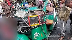 Three autorickshaw passengers killed in collision with truck in Bhola