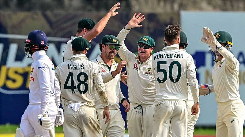 Test opener Renshaw bats way into Australia's ODI squad