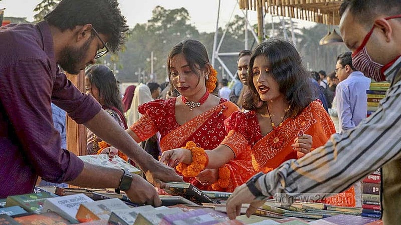 Spring sneaks early into Ekushey Book Fair weaving tapestry of love and literary delights