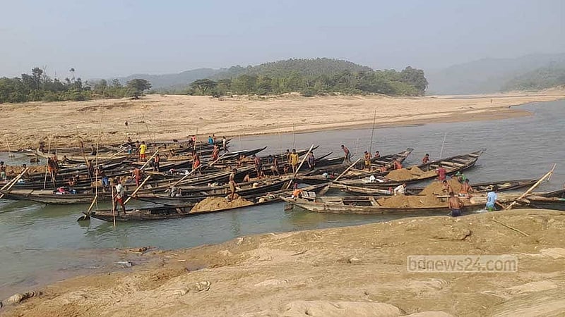 Sand looters sucking tourist hotspot Lalakhal dry as clear waters fade into murky greed