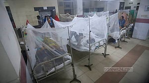 Dengue patients pack hospital ward