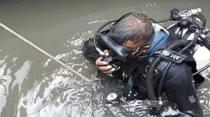 Woman missing after falling into manhole in Tongi, rescue efforts ongoing