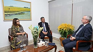 EU will help strengthen Bangladesh parliament, says Amir Khosru
