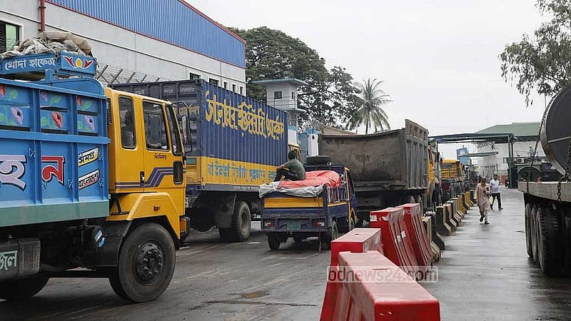 Bangladesh exports surge 8.58%, earns $48.28bn from exports in FY25