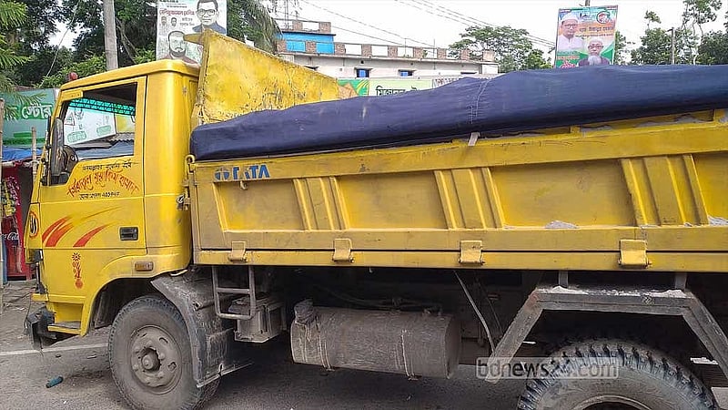 Pregnant woman among 2 run over and killed by truck in Gopalganj