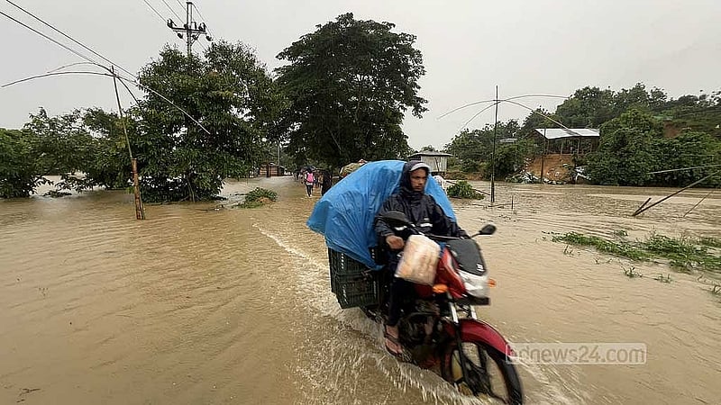 Langadu cut off due to downpours, landslides in Khagrachhari, people rush to shelters