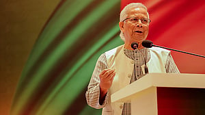 Yunus urges Chinese investors to set up production hubs in Bangladesh