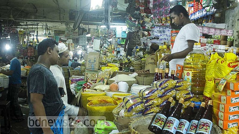 Prices of essentials haven't 'skyrocketed' in Ramadan: Advisor Sakhawat