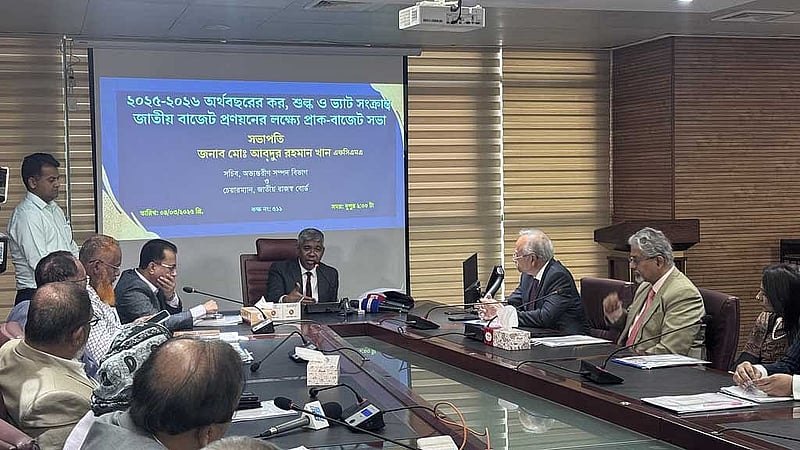Traders often import goods on false declarations, says NBR chairman