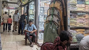 Traders see slow Eid business in Islampur amid rising fabric costs