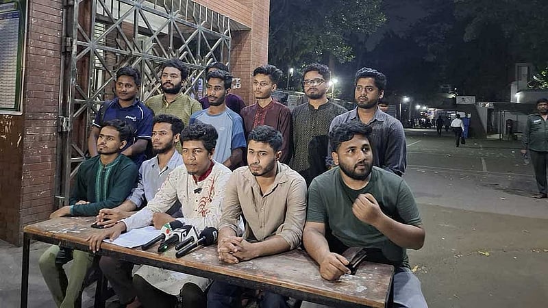Titumir College students deadline authorities again over six-point demand