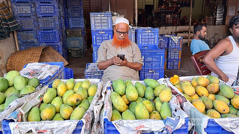 As summer fruits hit the market, wallets feel the heat