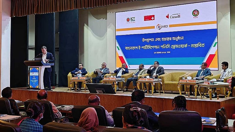46% of Bangladeshis use feature phones, miss government benefits: official