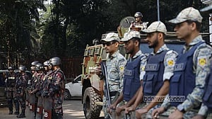 Killings, blasts and mob attacks raise fears as Bangladesh prepares for general election