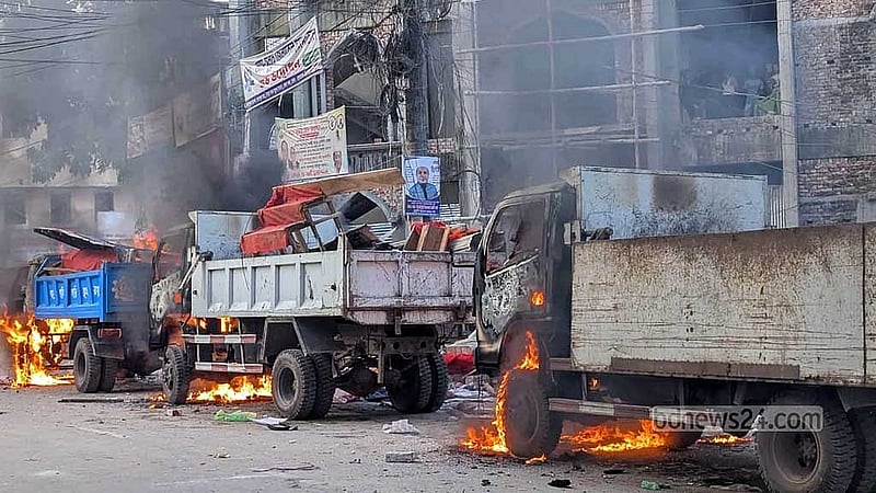 Clash during eviction drive in Bhola leaves 15 workers injured, three trucks ablaze