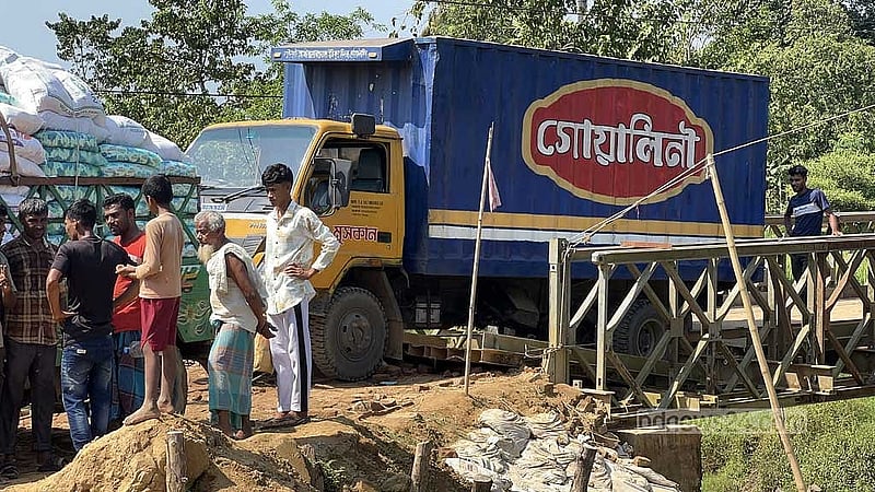 Partial collapse of Bailey bridge snaps Langadu-Khagrachhari road link