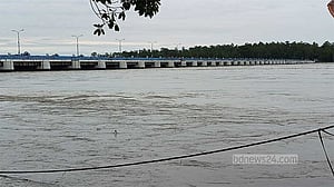 Lalmonirhat at flood risk as Teesta flows above danger level