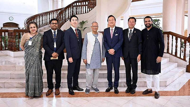 Japanese delegation briefs Yunus on recruitment plan of 100,000 worker over five years